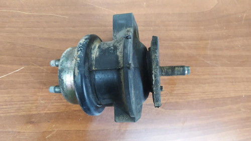 SOPORTE MOTOR IZQUIERDO Nissan PATROL GR (Y61) 
