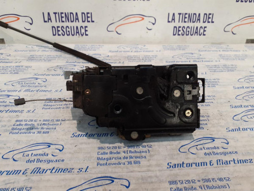 CERRADURA PUERTA DELANTERA IZQUIERDA 