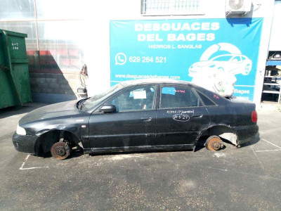 AUDI A4 BERLINA (B5)