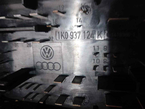 CAJA RELES / FUSIBLES VOLKSWAGEN GOLF PLUS V (5M1) 