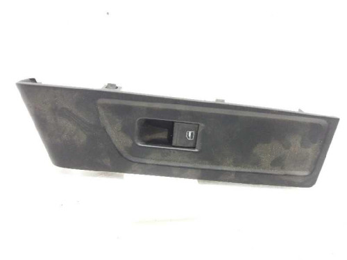 MANDO ELEVALUNAS DELANTERO DERECHO VOLKSWAGEN PASSAT BERLINA (362) 