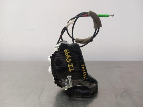  CERRADURA PUERTA TRASERA IZQUIERDA Toyota YARIS CROSS 