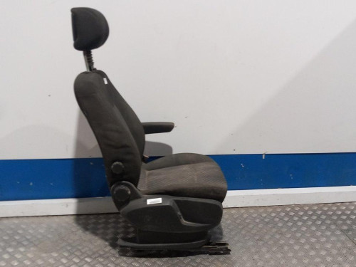  ASIENTO DELANTERO DERECHO 