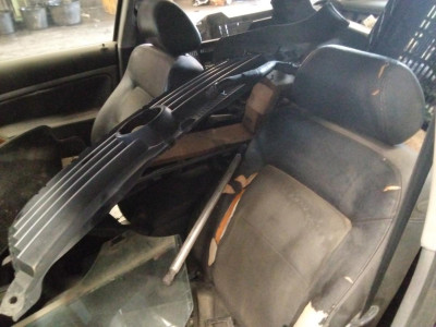 VOLKSWAGEN PASSAT BERLINA (3B3)