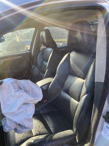  VOLVO S60 BERLINA 