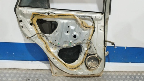 PUERTA TRASERA IZQUIERDA 
