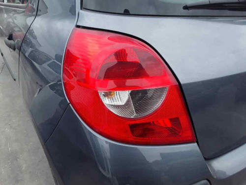 PILOTO TRASERO IZQUIERDO RENAULT CLIO III 