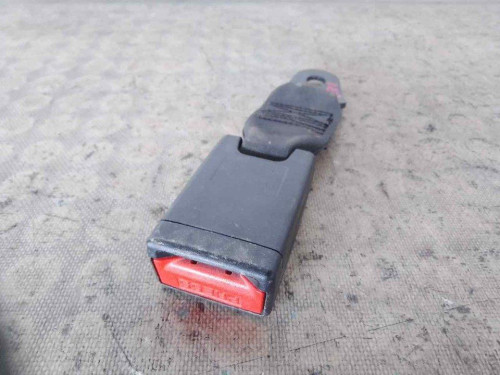 ENGANCHE CINTURON TRASERO DERECHO Citroen BERLINGO COMBI 