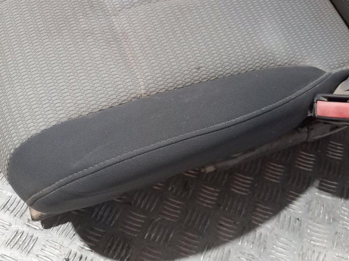  ASIENTO DELANTERO DERECHO 