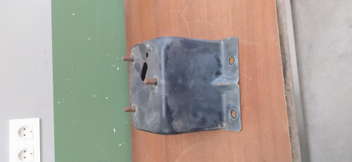 SOPORTE RUEDA REPUESTO NISSAN TERRANO II (R20) 