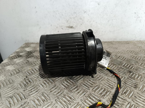 MOTOR CALEFACCION 