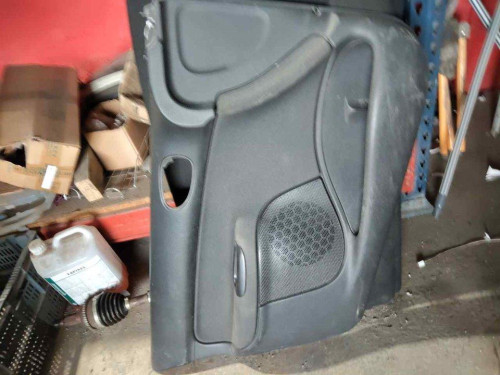 GUARNECIDO PUERTA DELANTERA IZQUIERDA Peugeot 206 + 