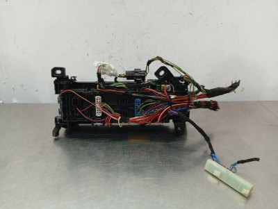 CAJA RELES / FUSIBLES, MERCEDES-BENZ, CLASE B (BM 246)