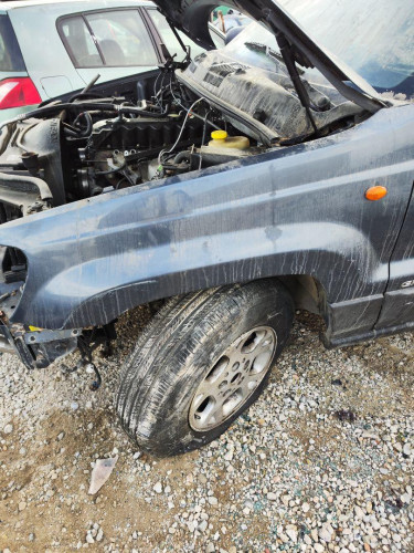 ALETA DELANTERA IZQUIERDA used