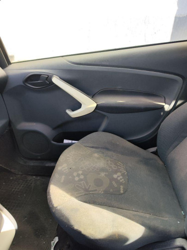 GUARNECIDO PUERTA DELANTERA DERECHA Ford KA (CCU) 