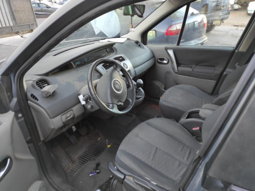 RENAULT SCENIC II (JM) — vehículo donante para recambios 