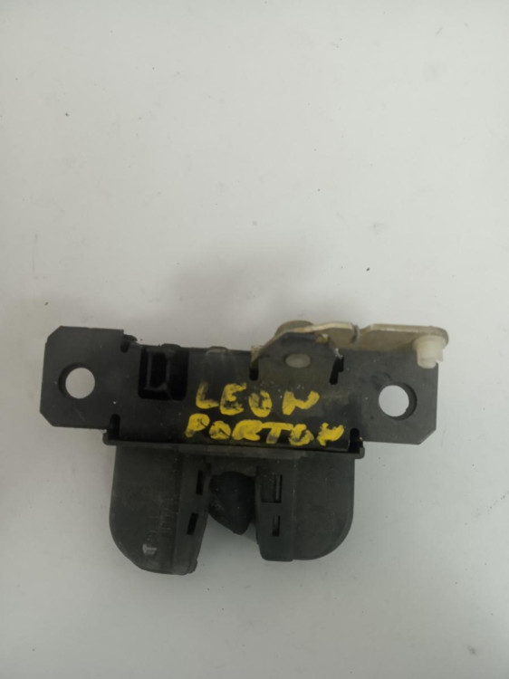 CERRADURA MALETERO / PORTON