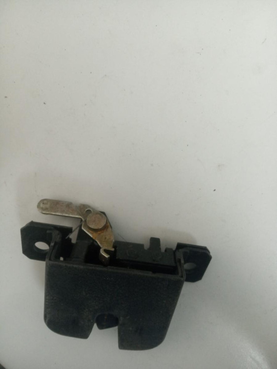 CERRADURA MALETERO / PORTON