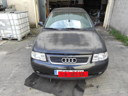 AUDI A3 (8L) — vehículo donante para recambios 