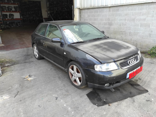 AUDI A3 (8L) — vehículo donante para recambios 