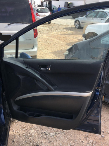 TOYOTA COROLLA VERSO (R1) — vehículo donante para recambios 