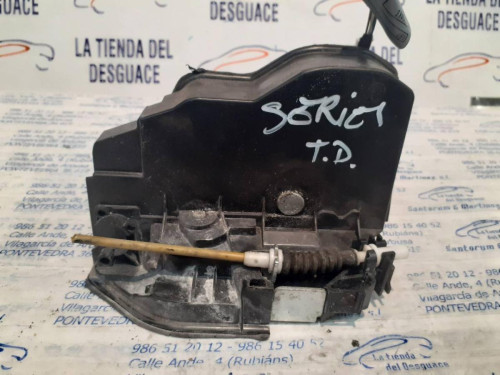  CERRADURA PUERTA TRASERA DERECHA 