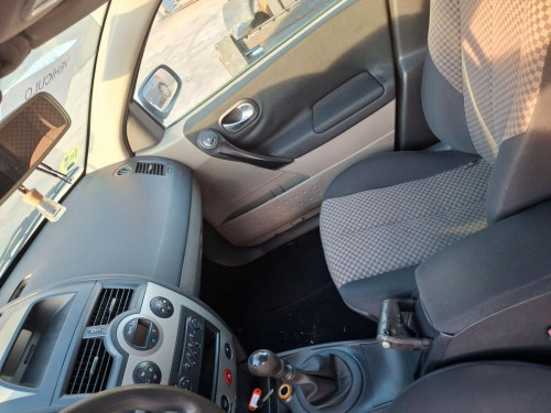 RENAULT MEGANE II BERLINA 5P — автомобиль-донор на запчасти 
