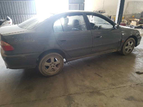  TOYOTA AVENSIS BERLINA (T22) 