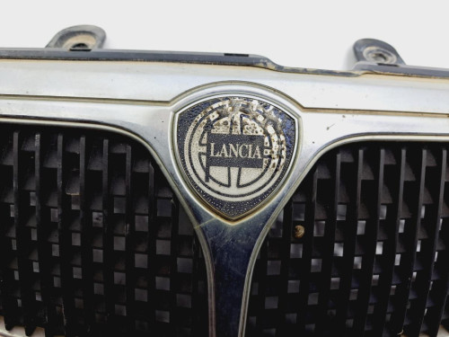  REJILLA DELANTERA Lancia Y 