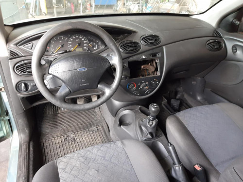 FORD FOCUS BERLINA (CAK) — vehículo donante para recambios 