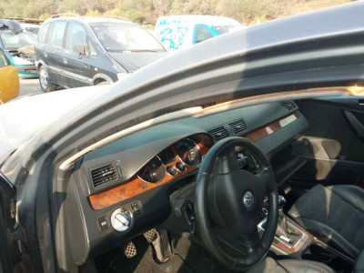 VOLKSWAGEN PASSAT BERLINA (3C2)