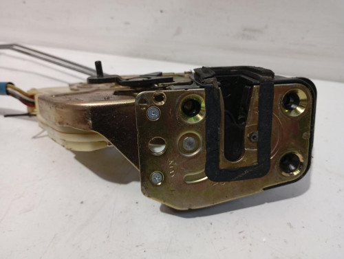CERRADURA PUERTA TRASERA DERECHA Kia SORENTO (BL) 