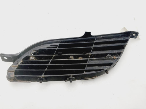 REJILLA PARAGOLPES DERECHA NISSAN ALMERA TINO (V10M) 