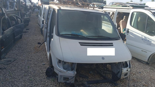 MERCEDES-BENZ VITO FURGÓN (638) — vehículo donante para recambios 