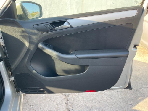 GUARNECIDO PUERTA DELANTERA DERECHA VOLKSWAGEN JETTA VI (163) 