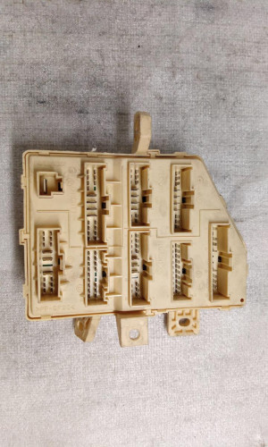  CAJA RELES / FUSIBLES, , 