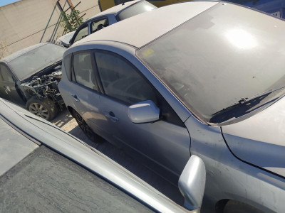 MAZDA 3 BERLINA (BK)