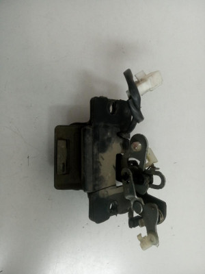 CERRADURA MALETERO / PORTON
