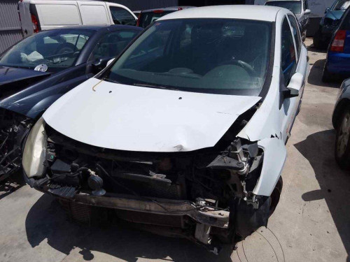 RENAULT CLIO III — vehículo donante para recambios 