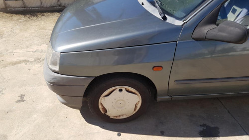 ALETA DELANTERA IZQUIERDA Renault Clio I Fase I / II (B/C57)(01.1991->) Renault Clio I Fase I / II (B/C57)(01.1991->) 