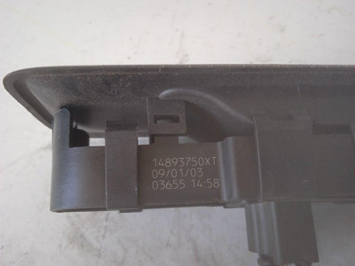 MANDO ELEVALUNAS DELANTERO DERECHO