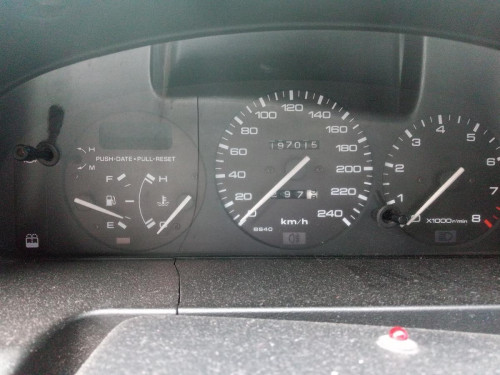  MAZDA 323 BERLINA (BG) 