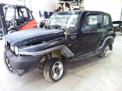 SSANGYONG KORANDO — vehículo donante para recambios 
