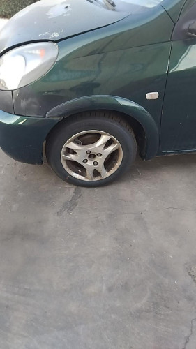 ALETA DELANTERA IZQUIERDA Toyota Yaris Verso (NCP2/NLP2)(1999->) Toyota Yaris Verso (NCP2/NLP2)(1999->) 