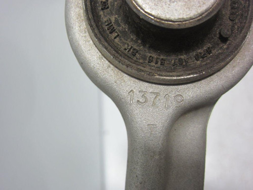  BRAZO SUSPENSION SUPERIOR DELANTERO DERECHO 
