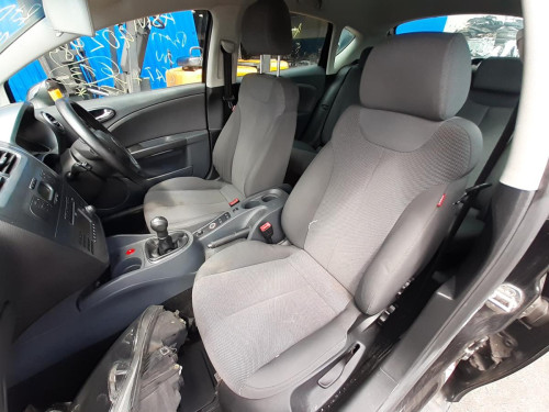  SEAT LEON (1P1) 