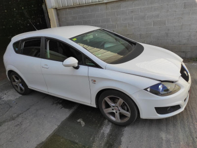 SEAT LEON (1P1)