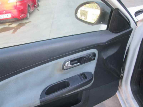 SEAT IBIZA (6L1) — автомобиль-донор на запчасти 