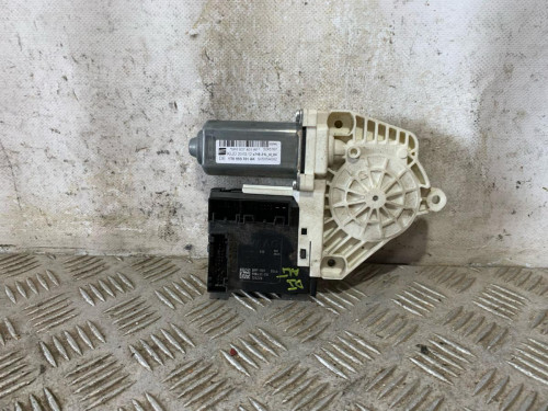 MOTOR ELEVALUNAS DELANTERO IZQUIERDO 