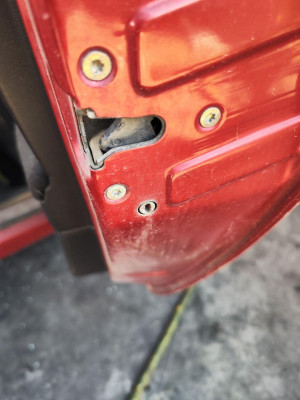 CERRADURA PUERTA TRASERA DERECHA